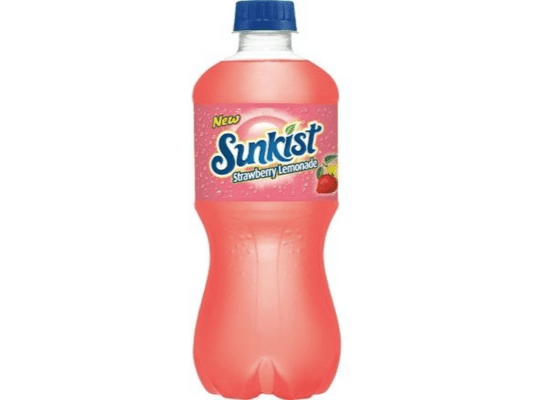 USA 🇺🇸 - Sunkist Strawberry Lemonade.